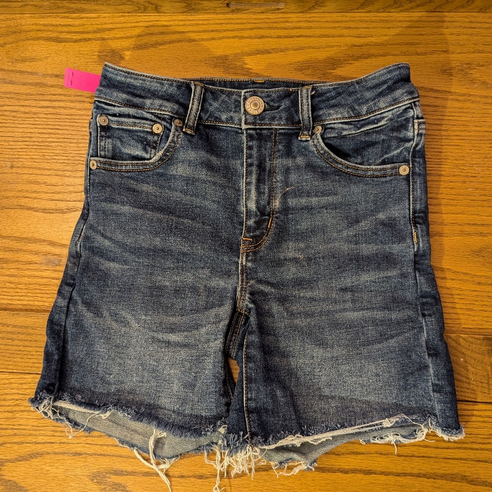 Women's American Eagle Hi-rise Midi Shorts, size 2
